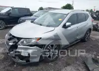 2019 Nissan ROGUE photo