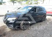 2019 Nissan ROGUE photo