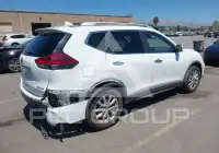 2019 Nissan ROGUE photo