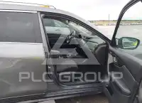 2019 Nissan ROGUE photo
