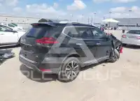 2019 Nissan ROGUE photo