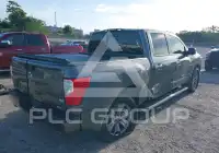 2019 Nissan TITAN фото