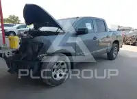 2019 Nissan TITAN фото