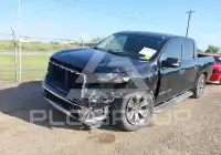 2019 Nissan TITAN фото