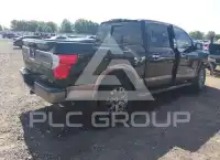 2019 Nissan TITAN фото