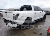 2019 Nissan TITAN фото