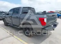 2019 Nissan TITAN фото