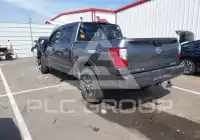 2019 Nissan TITAN фото