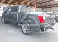 2019 Nissan TITAN фото