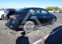 2019 Nissan MAXIMA photo