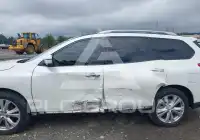 2019 Nissan PATHFINDER photo