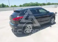 2019 Nissan ROGUE photo
