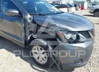 2019 Nissan ROGUE photo