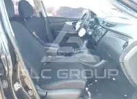 2019 Nissan ROGUE photo