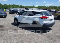 2019 Nissan KICKS фото