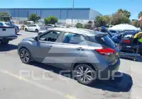 2019 Nissan KICKS фото