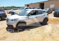 2019 Nissan KICKS photo