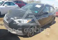 2019 Nissan KICKS photo