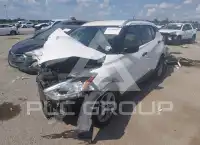 2019 Nissan KICKS photo