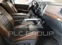 2019 Nissan TITAN photo