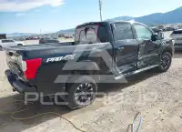 2019 Nissan TITAN photo
