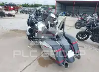 2019 Harley-Davidson FLHX фото