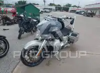 2019 Harley-Davidson FLHX фото