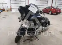 2019 Harley-Davidson FLHX photo