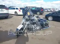 2019 Harley-Davidson FLHX фото