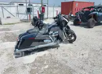 2019 Harley-Davidson FLHX фото