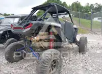 2019 Polaris Rzr photo