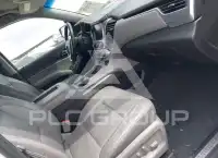 2019 Chevrolet Suburan photo
