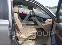2019 Chevrolet Suburan фото