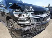 2019 Chevrolet Suburan photo