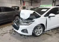 2019 Chevrolet Cruze фото