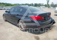 2019 BMW 550M фото