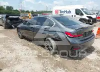 2019 BMW 330 photo