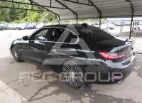 2019 BMW 330 photo