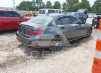 2019 BMW 330 photo