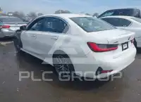 2019 BMW 330 photo