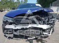 2019 BMW 330 photo
