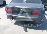 2019 BMW 330 photo