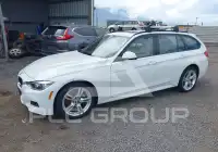 2019 BMW 330 photo