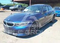 2019 BMW 330 photo