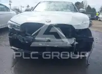 2019 BMW 330 photo