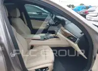 2019 BMW 530 photo