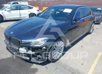 2019 BMW 740 фото