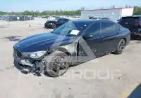 2019 BMW 740 photo