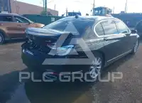 2019 BMW 740 photo