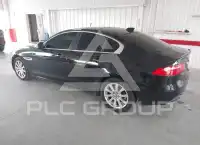 2019 Jaguar XE фото